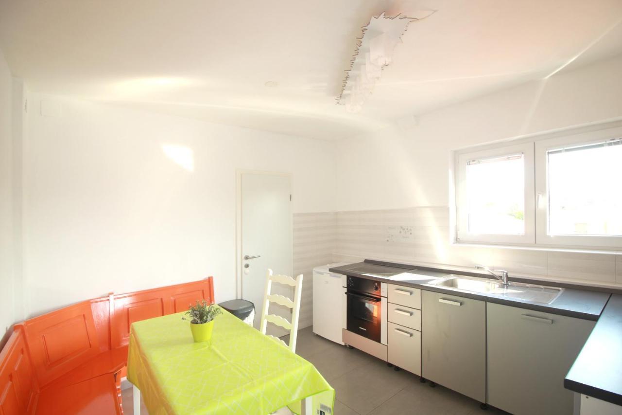 Apartmani Zem, Krk Krk Town Buitenkant foto