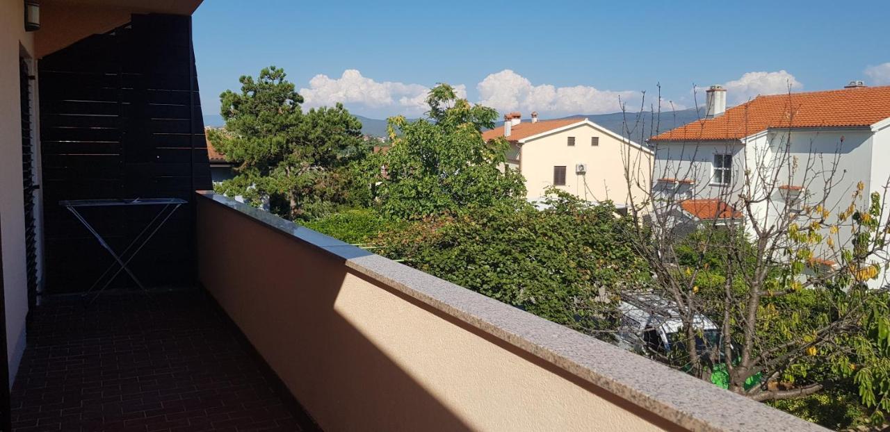 Apartmani Zem, Krk Krk Town Buitenkant foto